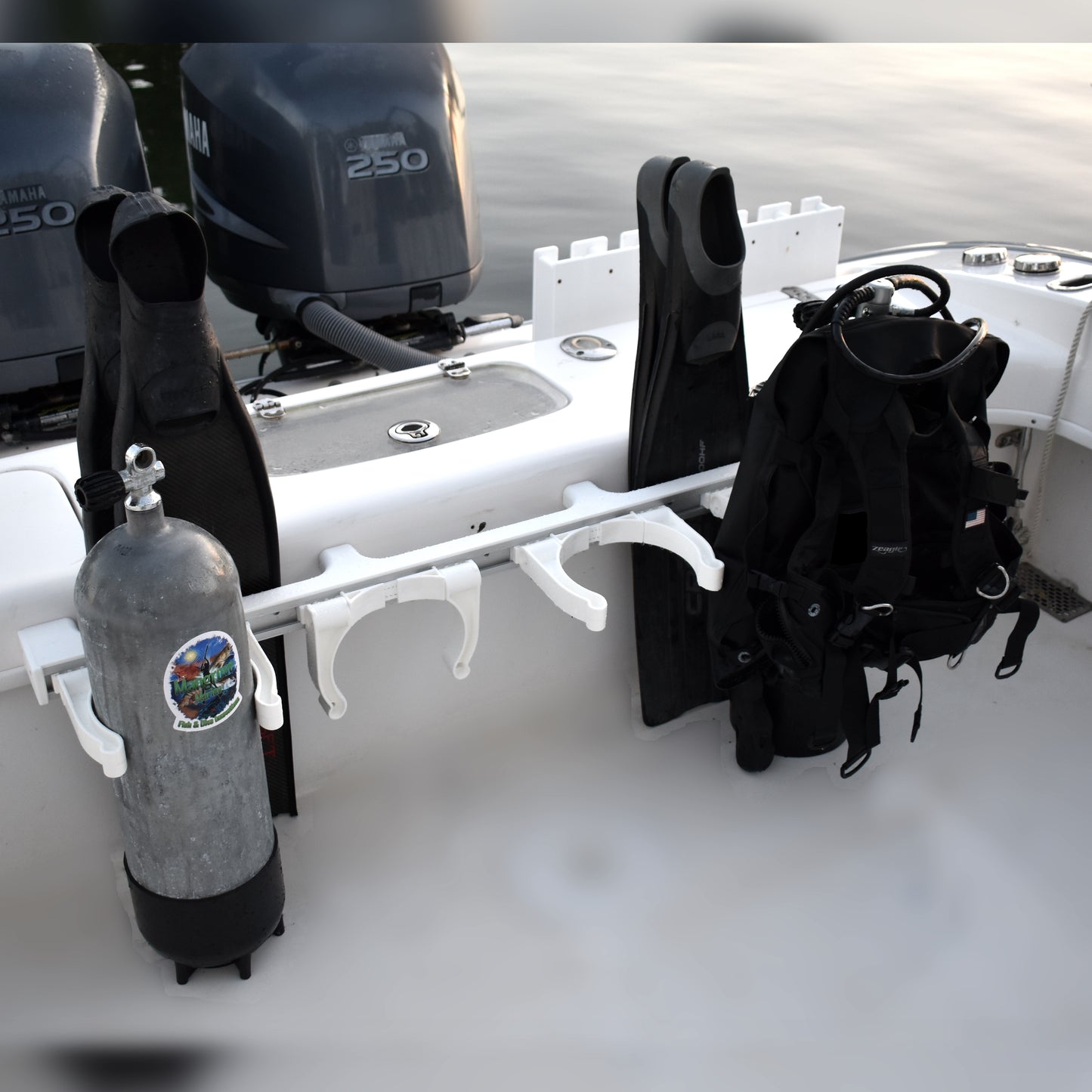 Mangrove Marine’s Fin Holder and Tank Holder Mount will fit your existing Roll Control system with optional Roll Control tank holders and track. The adjustable tank holders fold away when not in use. Fits 3 pairs of fins or more.